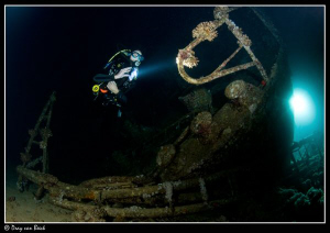 James Dawson on nightdive on the Giannis D_ long exposure. by Dray Van Beeck 